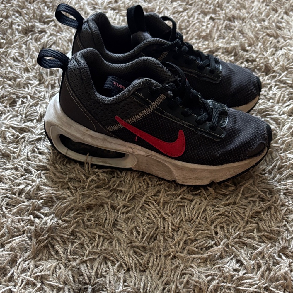 Nike Black and Red Air Max Sneakers
